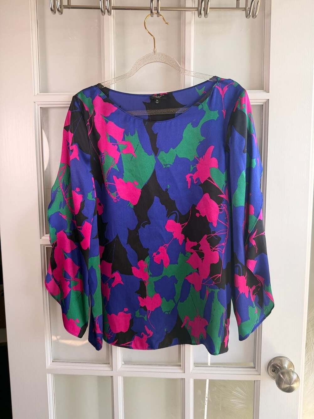 Talbots 100% Silk Abstract Floral Art Print Flutter Sleeve Blouse Size 6P